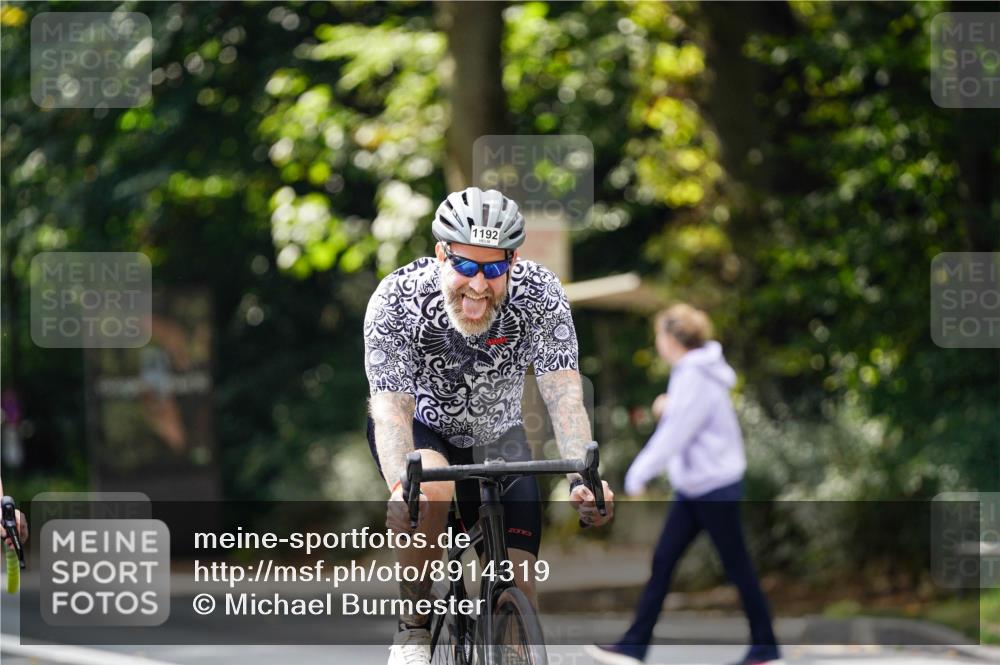 14.09.2025 - Stadtparktriathlon Michael Burmester http://msf.ph/oto/8914319 14.09.2025 12:30:09 Radfahren 1180, 1192, 1248, 1273, 1308 meine-sportfotos.de