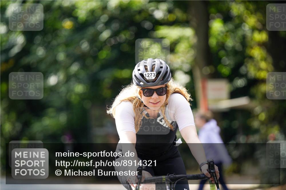 14.09.2025 - Stadtparktriathlon Michael Burmester http://msf.ph/oto/8914321 14.09.2025 12:30:09 Radfahren 1180, 1192, 1248, 1273, 1308 meine-sportfotos.de