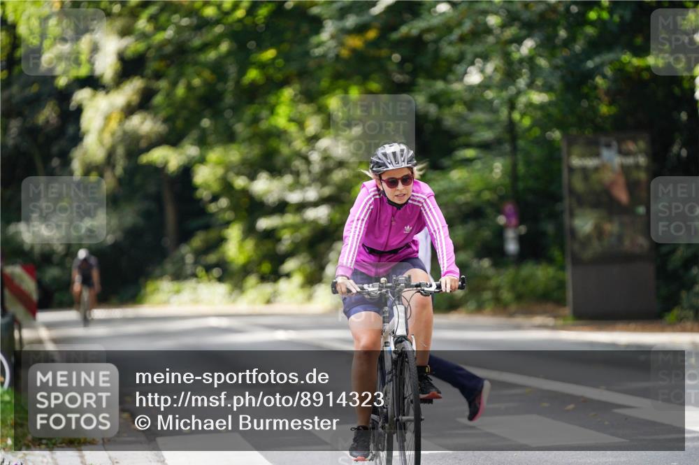 14.09.2025 - Stadtparktriathlon Michael Burmester http://msf.ph/oto/8914323 14.09.2025 12:30:11 Radfahren 1184, 1192, 1248, 1273, 1308 meine-sportfotos.de