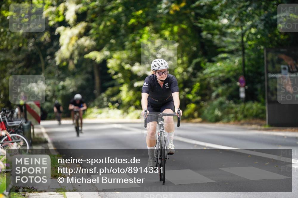 14.09.2025 - Stadtparktriathlon Michael Burmester http://msf.ph/oto/8914331 14.09.2025 12:30:33 Radfahren 1199, 1290, 1312 meine-sportfotos.de