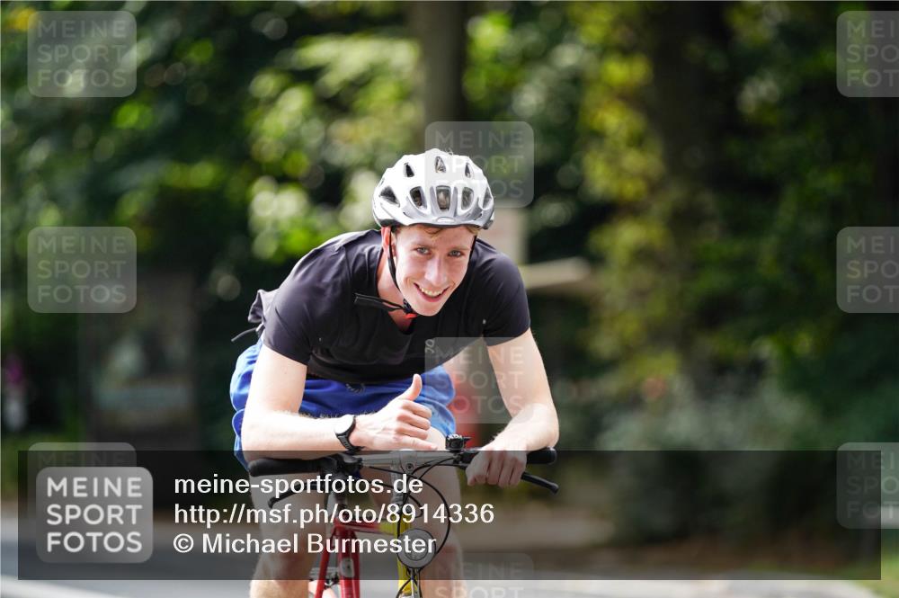 14.09.2025 - Stadtparktriathlon Michael Burmester http://msf.ph/oto/8914336 14.09.2025 12:30:40 Radfahren 1152, 1199, 1231, 1312 meine-sportfotos.de