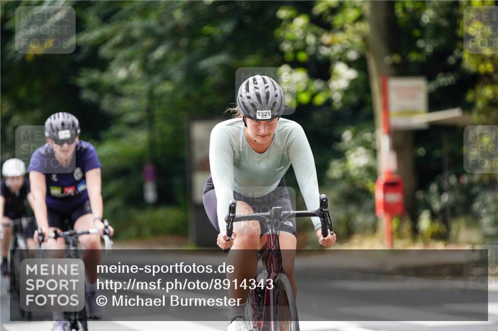 14.09.2025 - Stadtparktriathlon Michael Burmester http://msf.ph/oto/8914343 14.09.2025 12:30:51 Radfahren 1152, 1231, 1237, 1251, 1263, 1278, 1288, 1321 meine-sportfotos.de