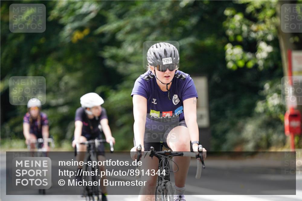 14.09.2025 - Stadtparktriathlon Michael Burmester http://msf.ph/oto/8914344 14.09.2025 12:30:52 Radfahren 1152, 1237, 1251, 1263, 1278, 1288, 1321 meine-sportfotos.de