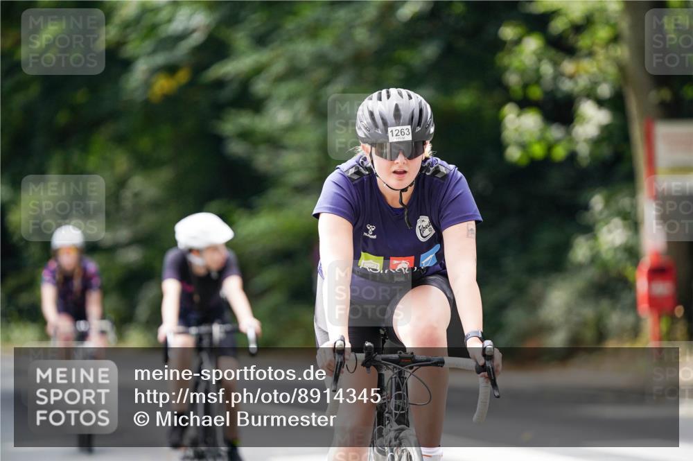 14.09.2025 - Stadtparktriathlon Michael Burmester http://msf.ph/oto/8914345 14.09.2025 12:30:52 Radfahren 1152, 1237, 1251, 1263, 1278, 1288, 1321 meine-sportfotos.de