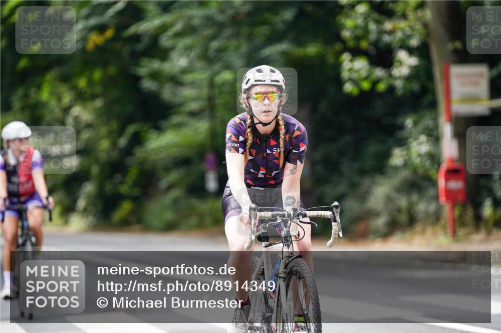 14.09.2025 - Stadtparktriathlon Michael Burmester http://msf.ph/oto/8914349 14.09.2025 12:30:54 Radfahren 1237, 1251, 1263, 1278, 1288, 1295, 1321 meine-sportfotos.de