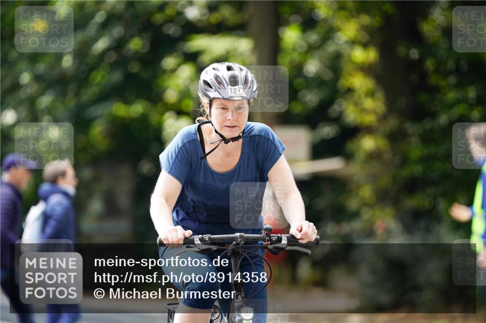 14.09.2025 - Stadtparktriathlon Michael Burmester http://msf.ph/oto/8914358 14.09.2025 12:31:05 Radfahren 1214, 1277, 1295 meine-sportfotos.de