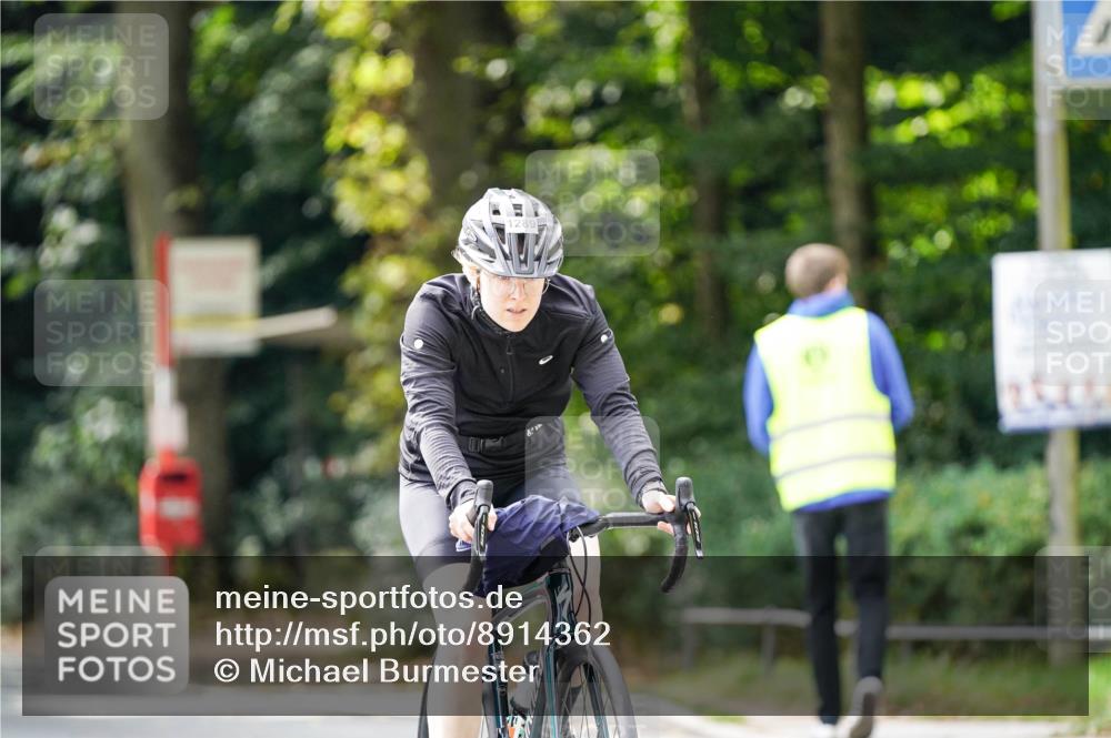 14.09.2025 - Stadtparktriathlon Michael Burmester http://msf.ph/oto/8914362 14.09.2025 12:31:20 Radfahren 1254, 1289, 1294 meine-sportfotos.de