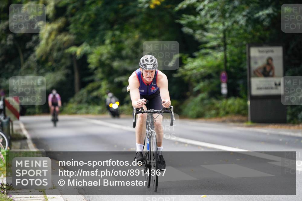 14.09.2025 - Stadtparktriathlon Michael Burmester http://msf.ph/oto/8914367 14.09.2025 12:31:30 Radfahren 1124 meine-sportfotos.de