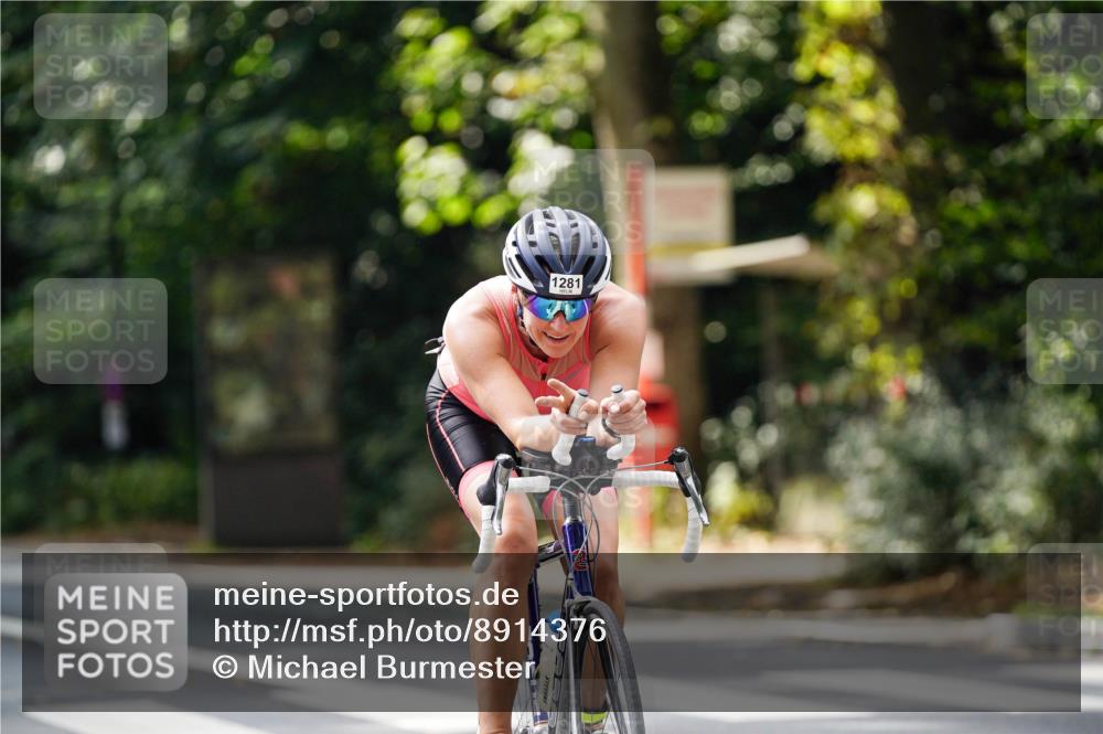 14.09.2025 - Stadtparktriathlon Michael Burmester http://msf.ph/oto/8914376 14.09.2025 12:31:42 Radfahren 1222, 1279, 1281 meine-sportfotos.de