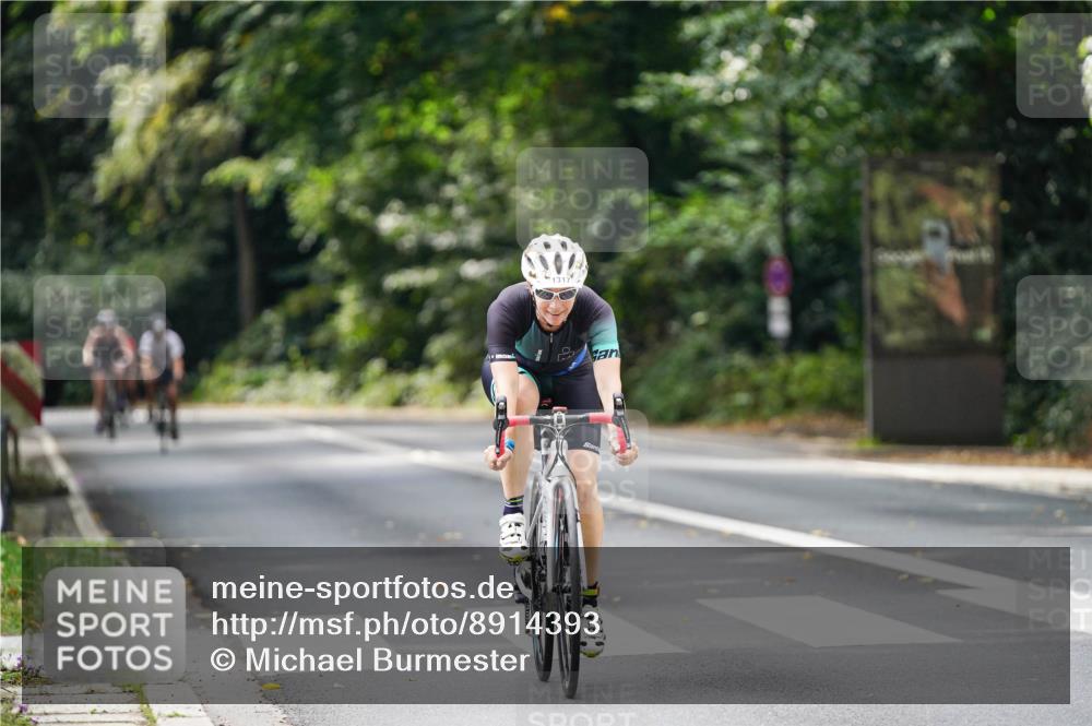 14.09.2025 - Stadtparktriathlon Michael Burmester http://msf.ph/oto/8914393 14.09.2025 12:32:15 Radfahren 1268, 1317 meine-sportfotos.de