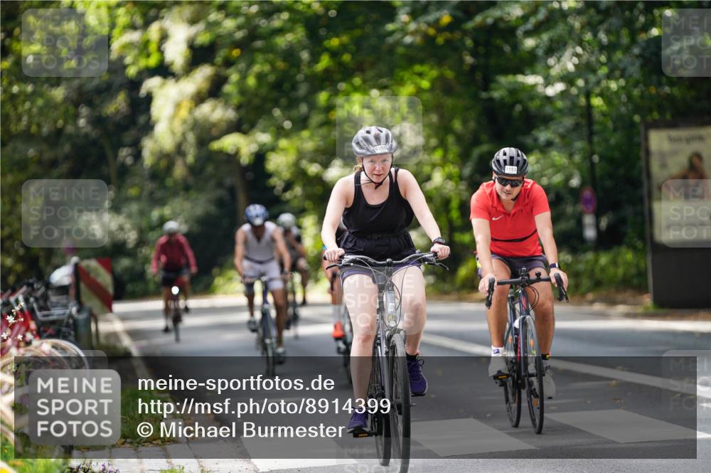 14.09.2025 - Stadtparktriathlon Michael Burmester http://msf.ph/oto/8914399 14.09.2025 12:32:25 Radfahren 1153, 1158, 1236, 1239, 1261, 1272, 1285 meine-sportfotos.de