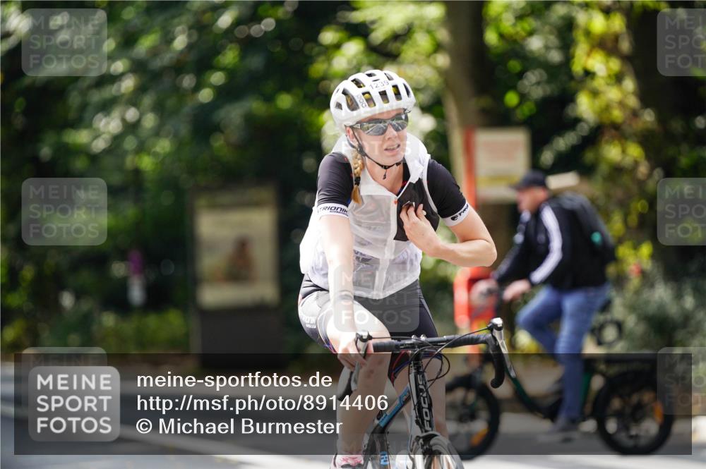 14.09.2025 - Stadtparktriathlon Michael Burmester http://msf.ph/oto/8914406 14.09.2025 12:32:31 Radfahren 1153, 1158, 1236, 1239, 1261, 1285 meine-sportfotos.de