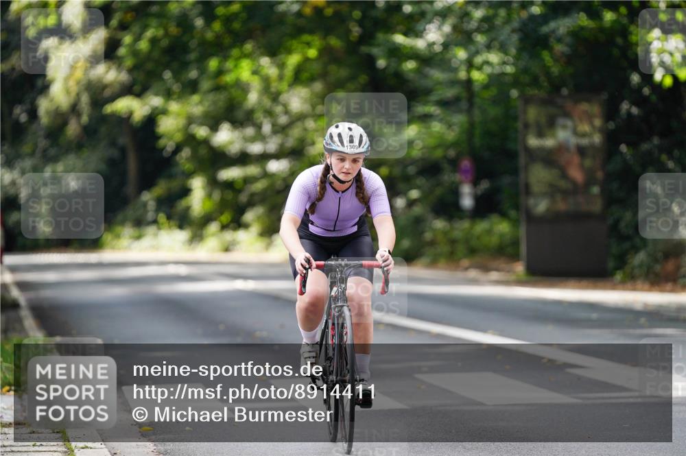 14.09.2025 - Stadtparktriathlon Michael Burmester http://msf.ph/oto/8914411 14.09.2025 12:32:39 Radfahren 1236, 1309 meine-sportfotos.de