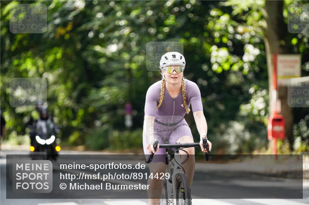 14.09.2025 - Stadtparktriathlon Michael Burmester http://msf.ph/oto/8914429 14.09.2025 12:33:08 Radfahren 1148, 1150, 1156, 1193, 1224, 1255, 1310 meine-sportfotos.de
