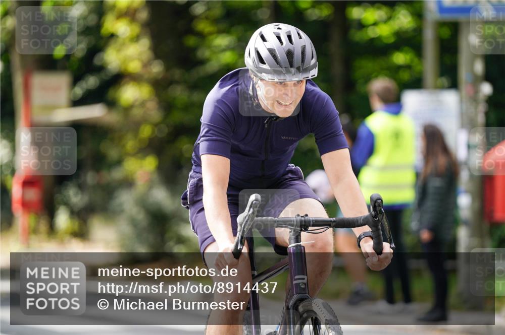14.09.2025 - Stadtparktriathlon Michael Burmester http://msf.ph/oto/8914437 14.09.2025 12:33:16 Radfahren 1148, 1150, 1156, 1245, 1247, 1255, 1287, 1417 meine-sportfotos.de