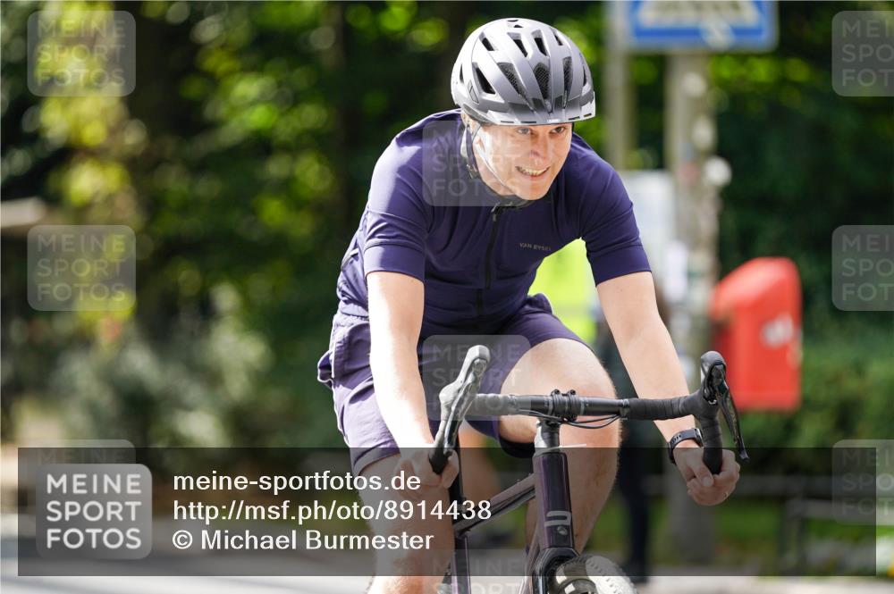 14.09.2025 - Stadtparktriathlon Michael Burmester http://msf.ph/oto/8914438 14.09.2025 12:33:16 Radfahren 1148, 1150, 1156, 1245, 1247, 1255, 1287, 1417 meine-sportfotos.de