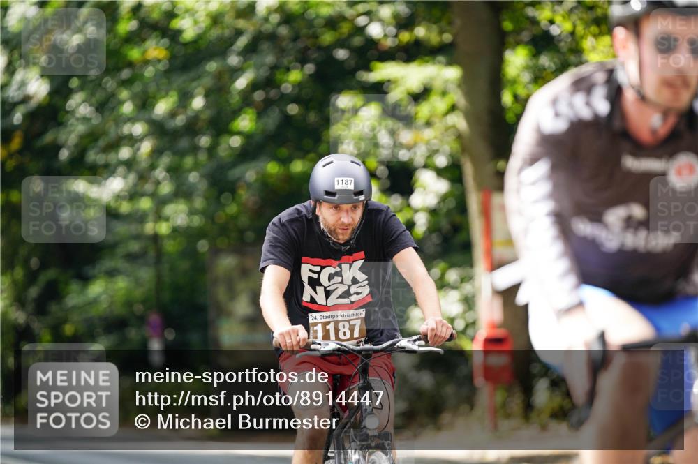 14.09.2025 - Stadtparktriathlon Michael Burmester http://msf.ph/oto/8914447 14.09.2025 12:33:45 Radfahren 1182, 1187, 1246, 1276 meine-sportfotos.de
