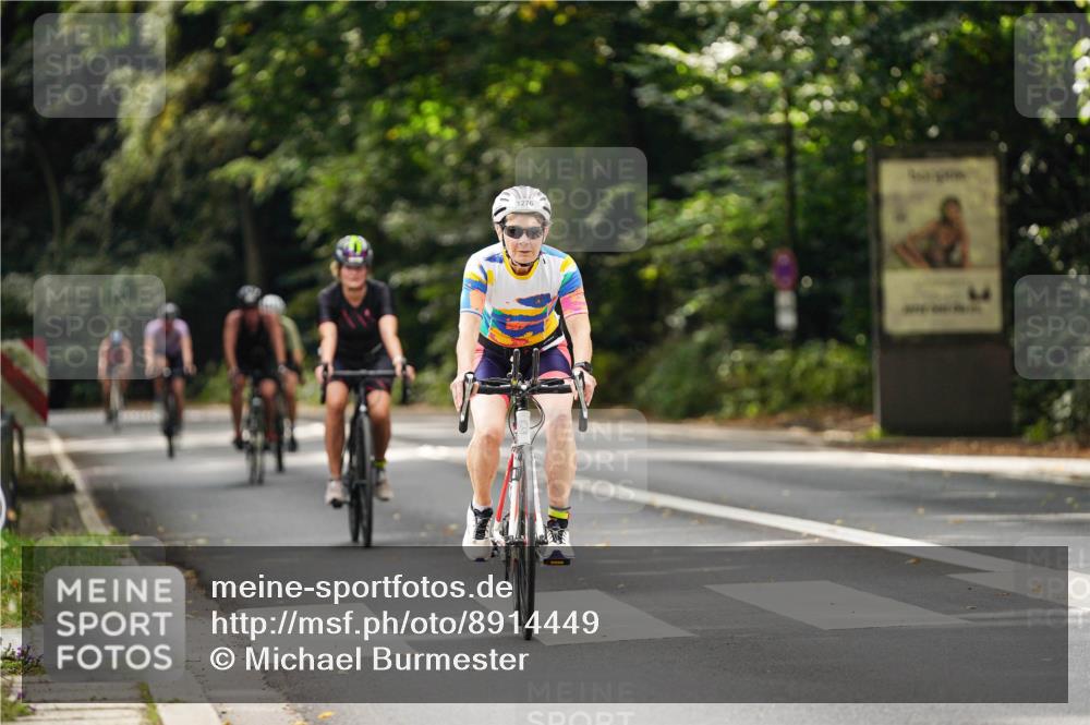 14.09.2025 - Stadtparktriathlon Michael Burmester http://msf.ph/oto/8914449 14.09.2025 12:33:49 Radfahren 1182, 1187, 1246, 1260, 1276, 1297, 1304 meine-sportfotos.de