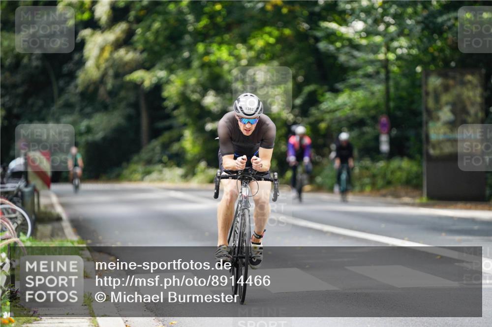 14.09.2025 - Stadtparktriathlon Michael Burmester http://msf.ph/oto/8914466 14.09.2025 12:34:24 Radfahren 1167, 1382 meine-sportfotos.de