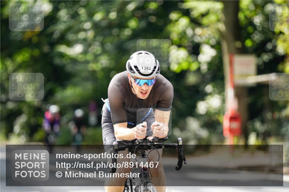 14.09.2025 - Stadtparktriathlon Michael Burmester http://msf.ph/oto/8914467 14.09.2025 12:34:25 Radfahren 1167, 1382 meine-sportfotos.de