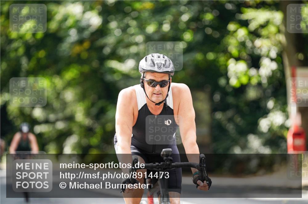 14.09.2025 - Stadtparktriathlon Michael Burmester http://msf.ph/oto/8914473 14.09.2025 12:34:41 Radfahren 1126, 1250, 1307, 1383, 1390 meine-sportfotos.de