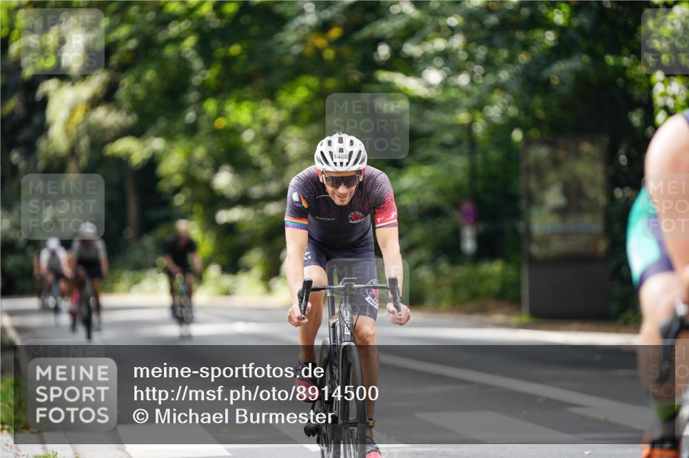 14.09.2025 - Stadtparktriathlon Michael Burmester http://msf.ph/oto/8914500 14.09.2025 12:35:37 Radfahren 1252, 1296, 1303, 1385, 1391, 1400, 1415 meine-sportfotos.de