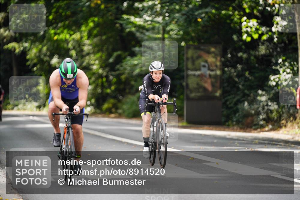 14.09.2025 - Stadtparktriathlon Michael Burmester http://msf.ph/oto/8914520 14.09.2025 12:35:58 Radfahren 1292, 1355, 1373, 1399 meine-sportfotos.de