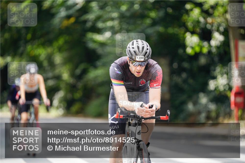 14.09.2025 - Stadtparktriathlon Michael Burmester http://msf.ph/oto/8914525 14.09.2025 12:36:04 Radfahren 1176, 1286, 1292, 1373, 1399 meine-sportfotos.de