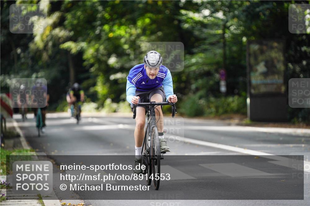 14.09.2025 - Stadtparktriathlon Michael Burmester http://msf.ph/oto/8914553 14.09.2025 12:36:46 Radfahren 1151, 1257, 1264, 1298, 1311, 1361, 1365, 1377, 1405 meine-sportfotos.de
