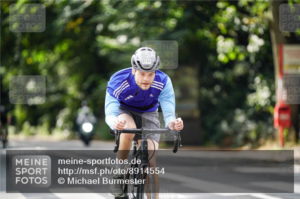 14.09.2025 - Stadtparktriathlon Michael Burmester http://msf.ph/oto/8914554 14.09.2025 12:36:46 Radfahren 1151, 1257, 1264, 1298, 1311, 1361, 1365, 1377, 1405 meine-sportfotos.de