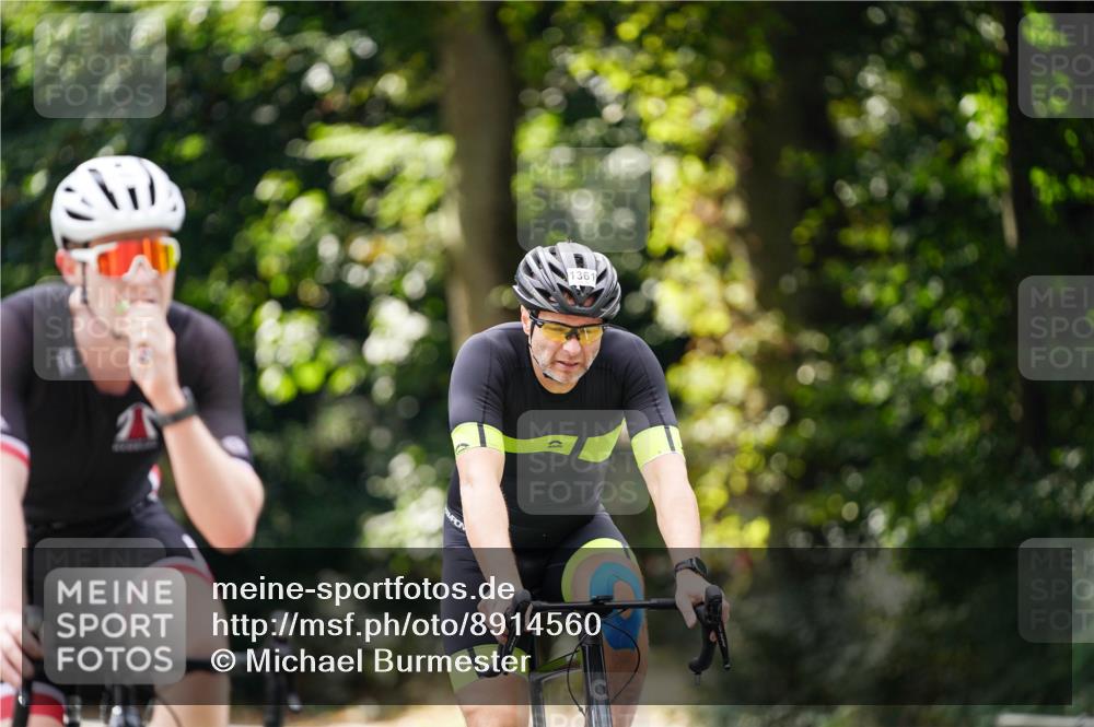 14.09.2025 - Stadtparktriathlon Michael Burmester http://msf.ph/oto/8914560 14.09.2025 12:36:51 Radfahren 1151, 1298, 1311, 1315, 1361, 1365, 1380, 1405 meine-sportfotos.de