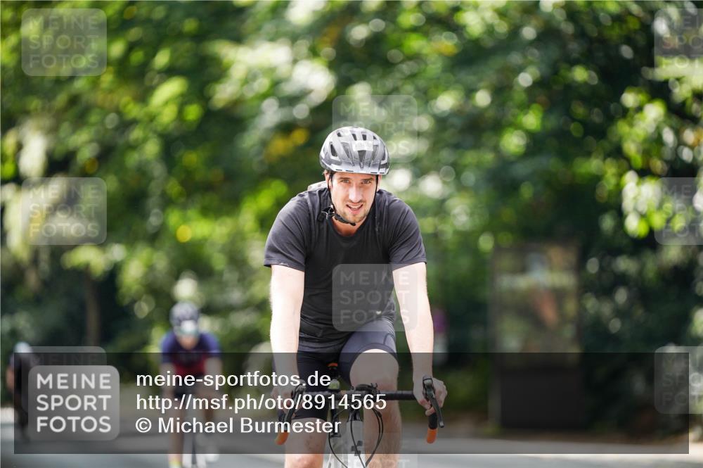 14.09.2025 - Stadtparktriathlon Michael Burmester http://msf.ph/oto/8914565 14.09.2025 12:36:55 Radfahren 1298, 1311, 1315, 1361, 1365, 1380, 1388, 1405 meine-sportfotos.de