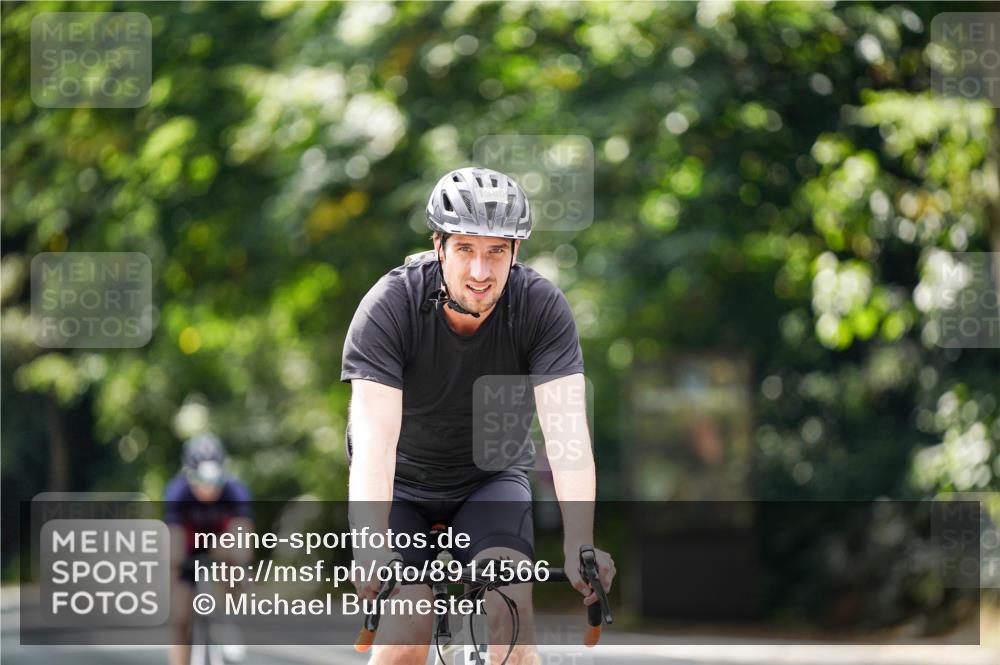 14.09.2025 - Stadtparktriathlon Michael Burmester http://msf.ph/oto/8914566 14.09.2025 12:36:55 Radfahren 1298, 1311, 1315, 1361, 1365, 1380, 1388, 1405 meine-sportfotos.de