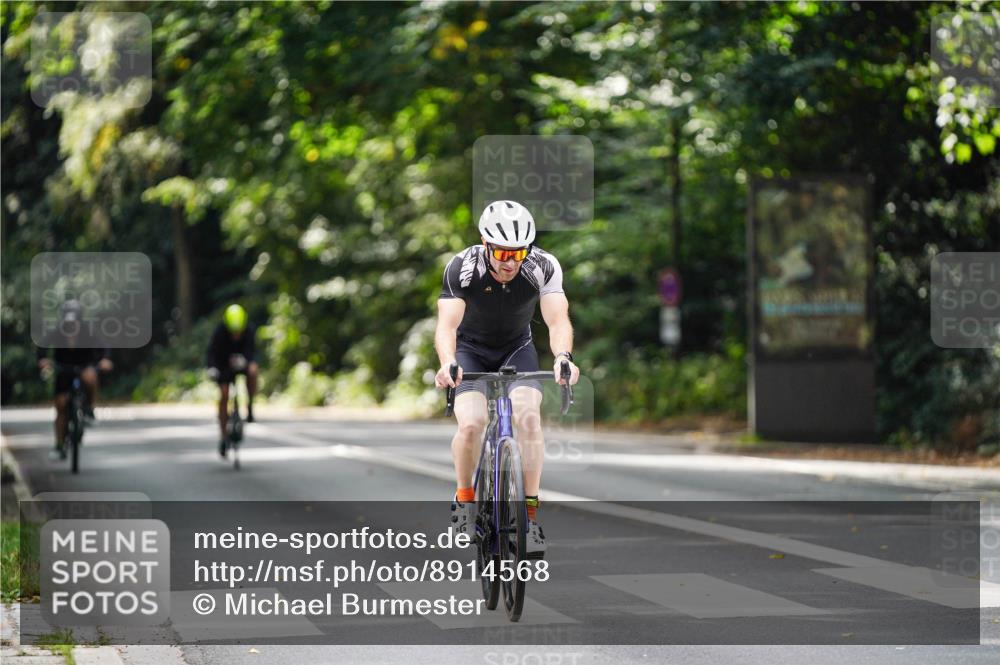 14.09.2025 - Stadtparktriathlon Michael Burmester http://msf.ph/oto/8914568 14.09.2025 12:37:00 Radfahren 1215, 1293, 1315, 1380, 1388 meine-sportfotos.de