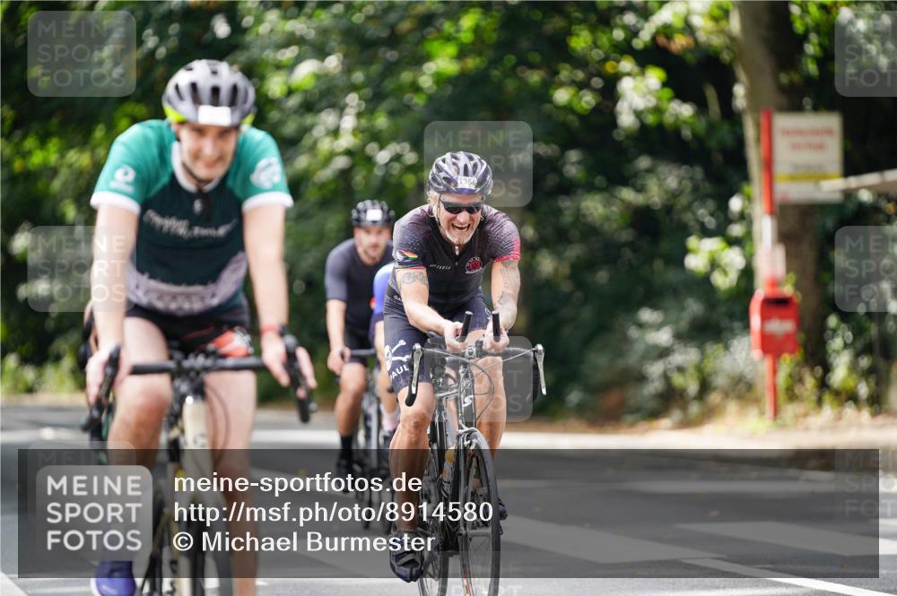 14.09.2025 - Stadtparktriathlon Michael Burmester http://msf.ph/oto/8914580 14.09.2025 12:37:15 Radfahren 1200, 1283, 1322, 1356, 1367, 1381, 1386, 1404, 1407 meine-sportfotos.de