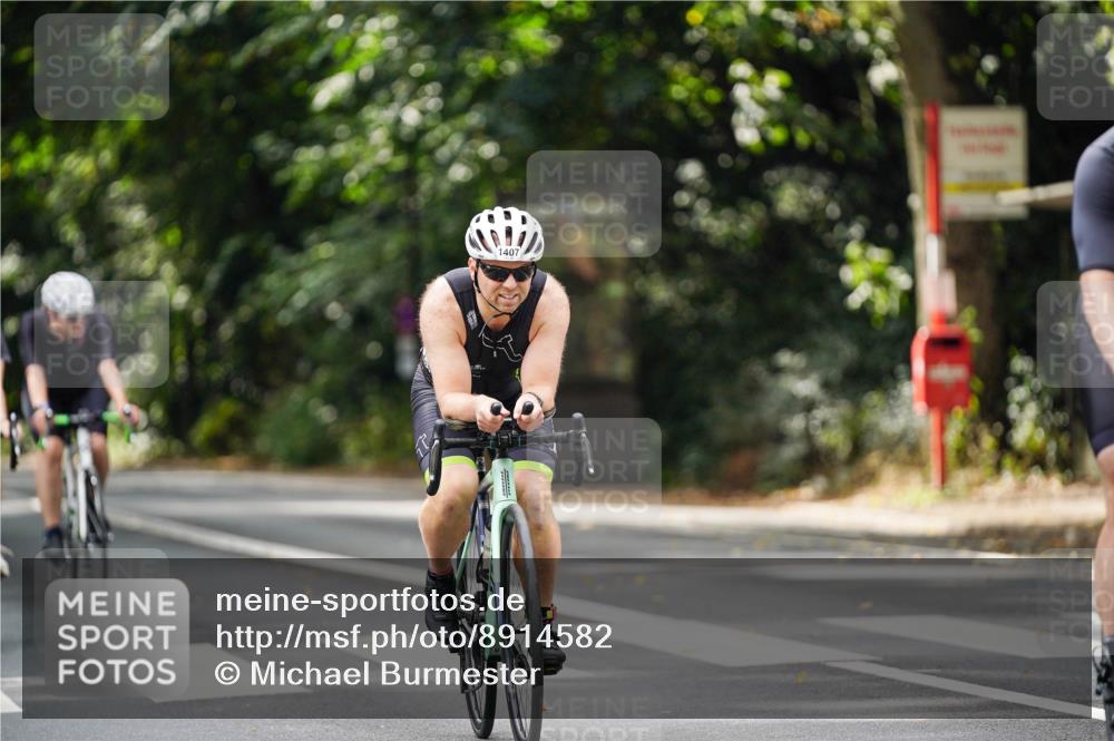14.09.2025 - Stadtparktriathlon Michael Burmester http://msf.ph/oto/8914582 14.09.2025 12:37:17 Radfahren 1200, 1283, 1322, 1356, 1367, 1381, 1386, 1404, 1407 meine-sportfotos.de