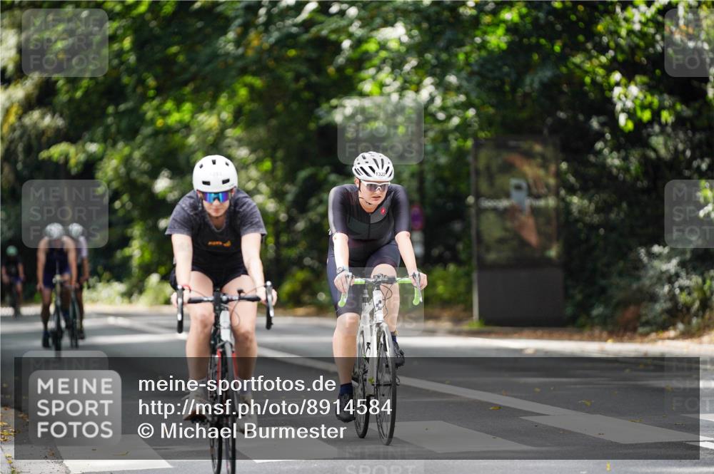 14.09.2025 - Stadtparktriathlon Michael Burmester http://msf.ph/oto/8914584 14.09.2025 12:37:18 Radfahren 1200, 1283, 1322, 1356, 1367, 1381, 1386, 1404, 1407 meine-sportfotos.de