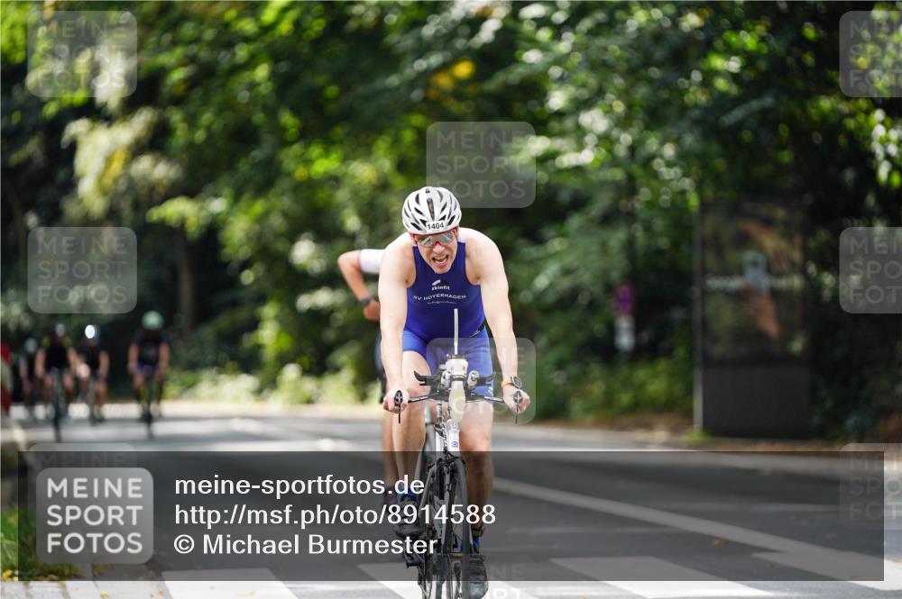 14.09.2025 - Stadtparktriathlon Michael Burmester http://msf.ph/oto/8914588 14.09.2025 12:37:21 Radfahren 1200, 1283, 1322, 1356, 1367, 1381, 1386, 1404, 1407 meine-sportfotos.de