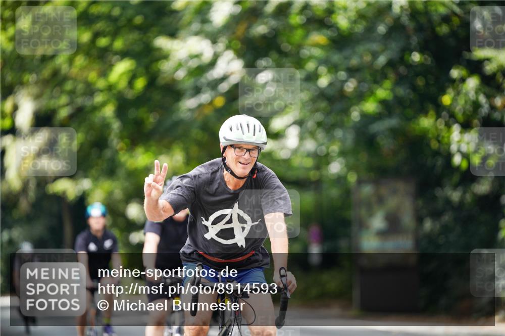 14.09.2025 - Stadtparktriathlon Michael Burmester http://msf.ph/oto/8914593 14.09.2025 12:37:29 Radfahren 1142, 1169, 1256, 1319, 1381 meine-sportfotos.de