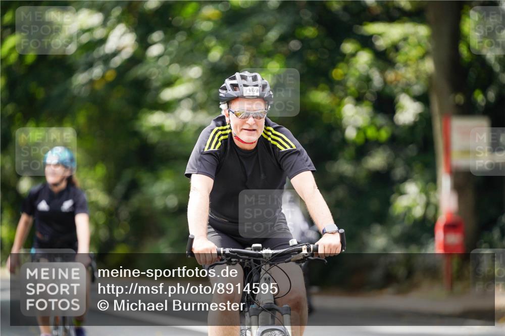 14.09.2025 - Stadtparktriathlon Michael Burmester http://msf.ph/oto/8914595 14.09.2025 12:37:30 Radfahren 1142, 1169, 1256, 1319, 1420 meine-sportfotos.de