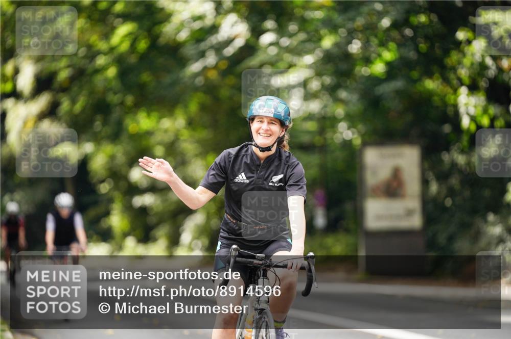 14.09.2025 - Stadtparktriathlon Michael Burmester http://msf.ph/oto/8914596 14.09.2025 12:37:31 Radfahren 1142, 1169, 1256, 1319, 1420 meine-sportfotos.de