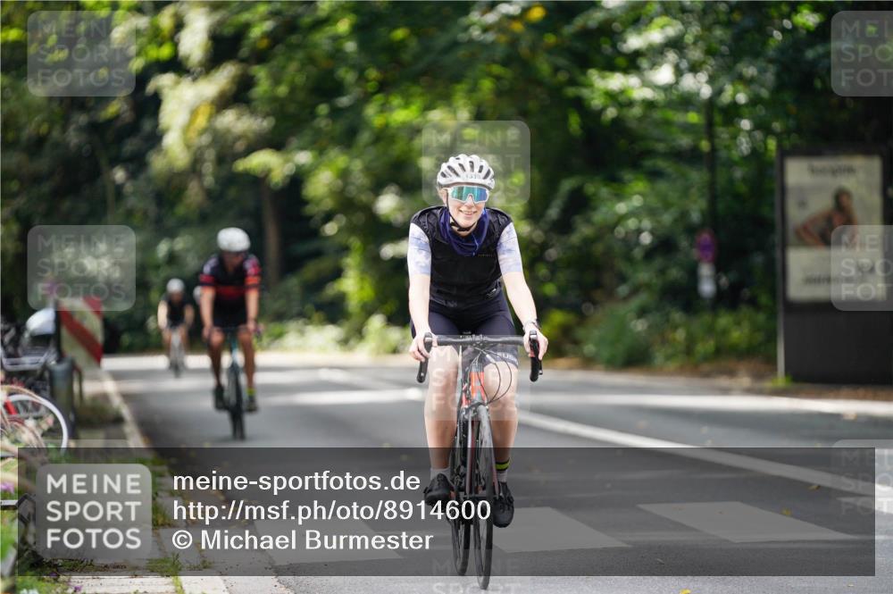14.09.2025 - Stadtparktriathlon Michael Burmester http://msf.ph/oto/8914600 14.09.2025 12:37:34 Radfahren 1142, 1169, 1256, 1319, 1340, 1420 meine-sportfotos.de