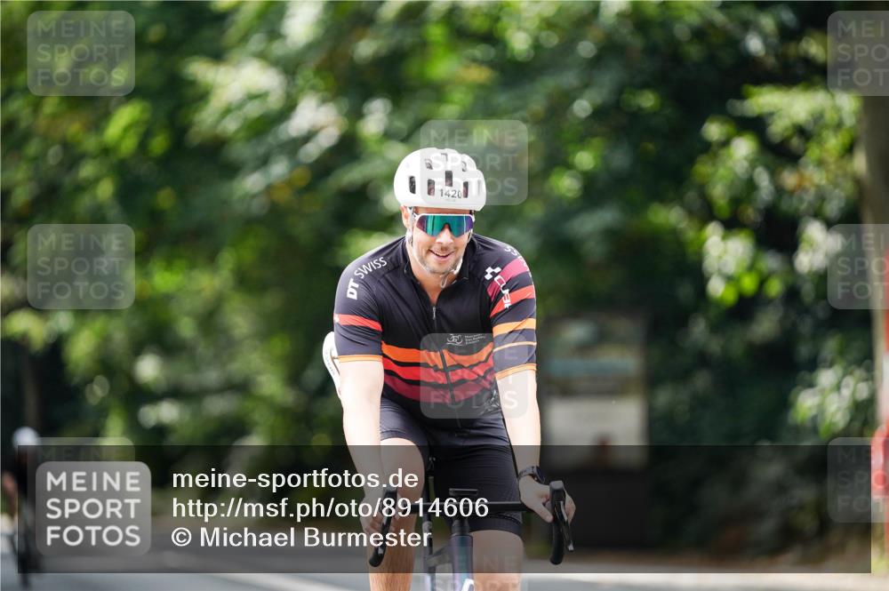 14.09.2025 - Stadtparktriathlon Michael Burmester http://msf.ph/oto/8914606 14.09.2025 12:37:37 Radfahren 1169, 1256, 1319, 1340, 1420 meine-sportfotos.de