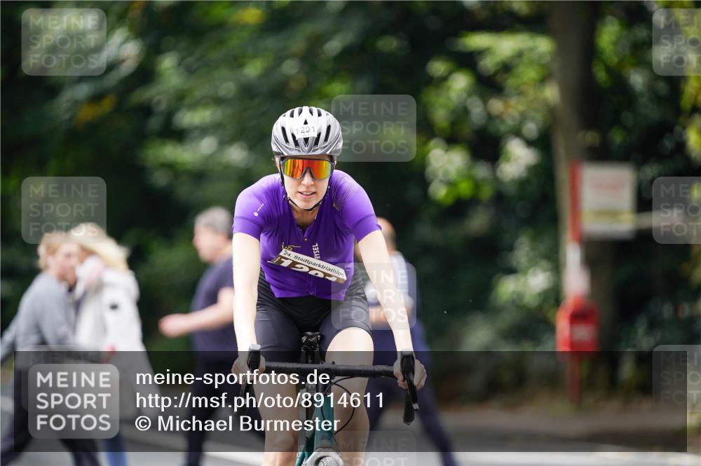 14.09.2025 - Stadtparktriathlon Michael Burmester http://msf.ph/oto/8914611 14.09.2025 12:37:49 Radfahren 1291, 1396 meine-sportfotos.de