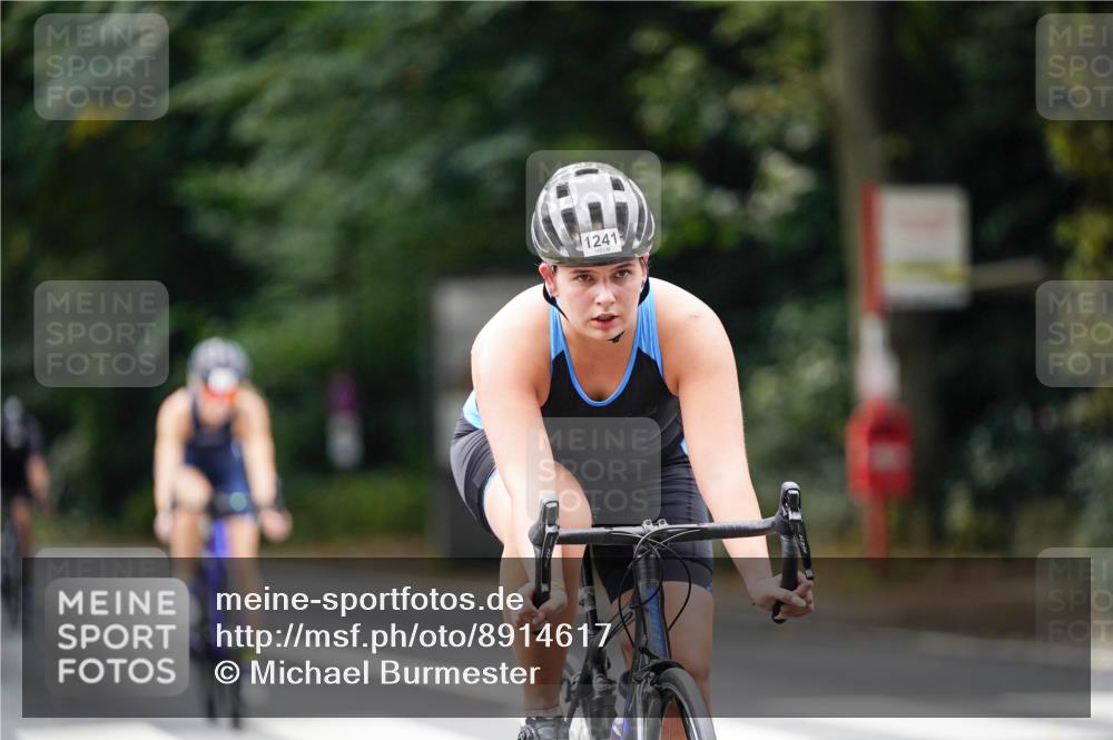 14.09.2025 - Stadtparktriathlon Michael Burmester http://msf.ph/oto/8914617 14.09.2025 12:37:59 Radfahren 1134, 1197, 1231, 1241, 1308, 1392, 1396 meine-sportfotos.de