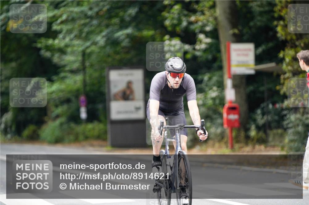 14.09.2025 - Stadtparktriathlon Michael Burmester http://msf.ph/oto/8914621 14.09.2025 12:38:02 Radfahren 1134, 1197, 1231, 1241, 1308, 1392 meine-sportfotos.de