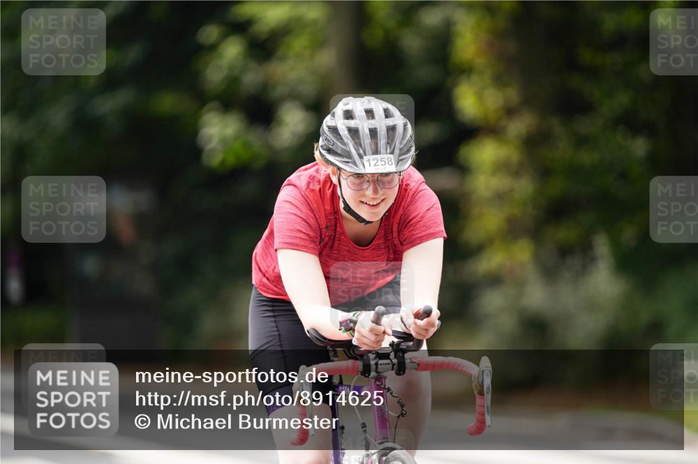 14.09.2025 - Stadtparktriathlon Michael Burmester http://msf.ph/oto/8914625 14.09.2025 12:38:12 Radfahren 1134, 1159, 1175, 1258 meine-sportfotos.de