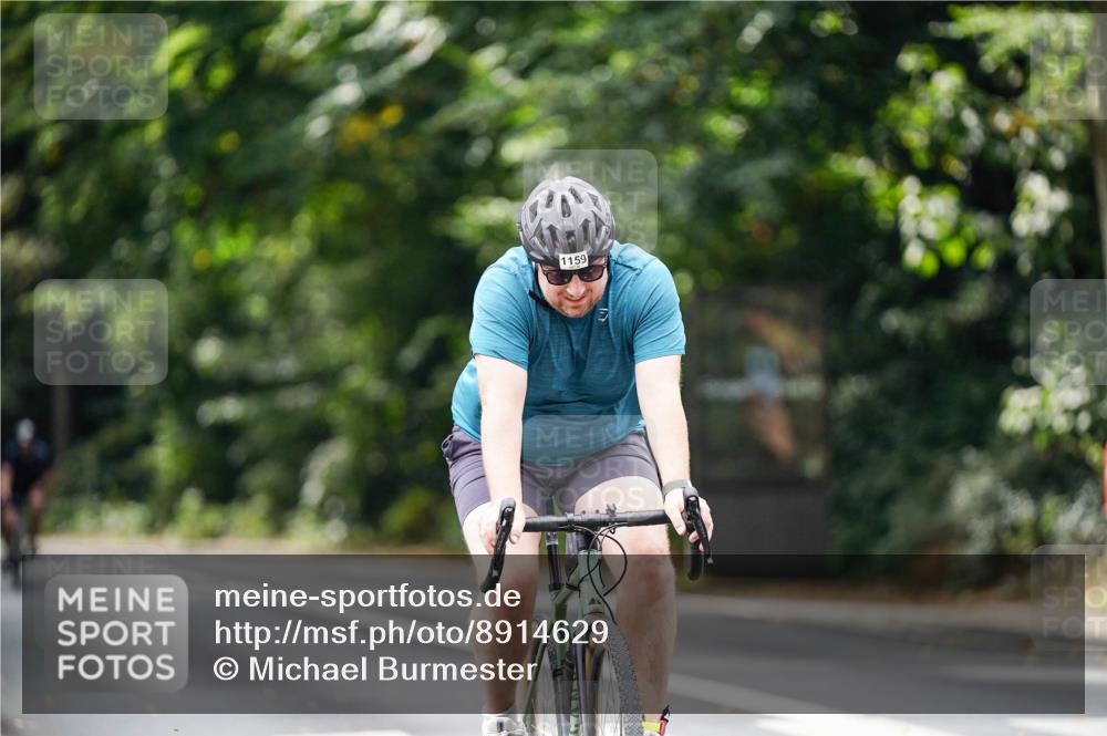 14.09.2025 - Stadtparktriathlon Michael Burmester http://msf.ph/oto/8914629 14.09.2025 12:38:18 Radfahren 1159, 1175, 1183, 1258 meine-sportfotos.de
