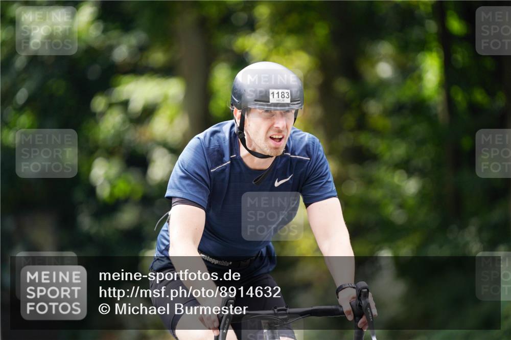 14.09.2025 - Stadtparktriathlon Michael Burmester http://msf.ph/oto/8914632 14.09.2025 12:38:25 Radfahren 1157, 1159, 1183, 1204, 1290 meine-sportfotos.de