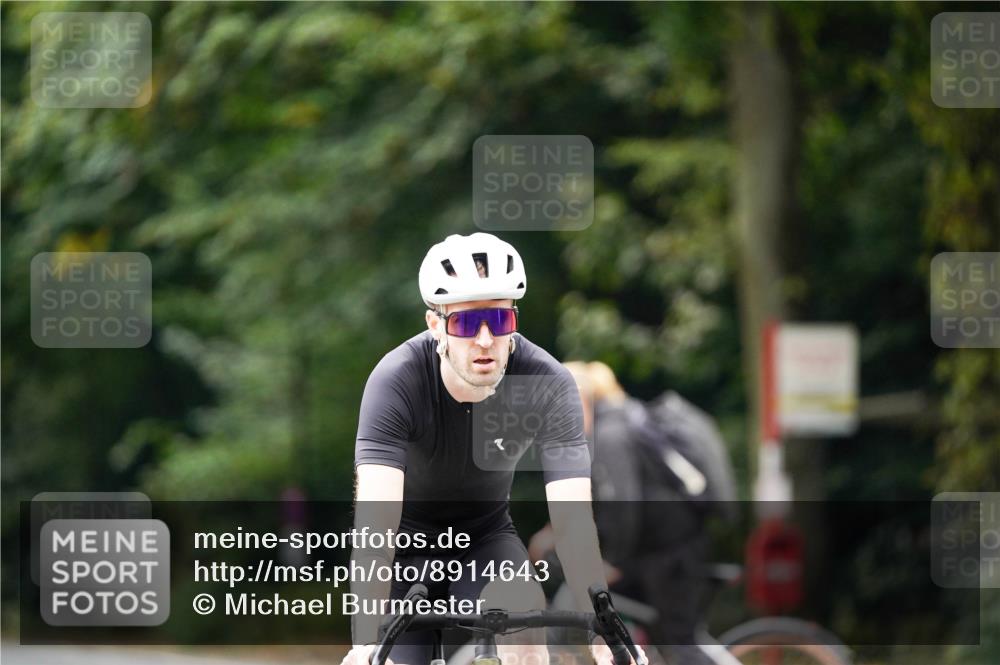 14.09.2025 - Stadtparktriathlon Michael Burmester http://msf.ph/oto/8914643 14.09.2025 12:38:45 Radfahren 1273, 1342, 1345, 1359, 1368 meine-sportfotos.de